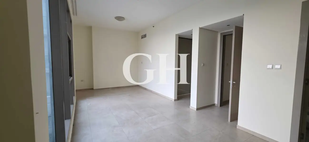 High Floor | Spacious | Vacant