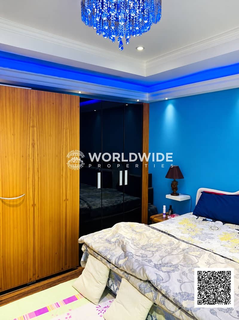 2 Elegant property interior with QR code-6. png
