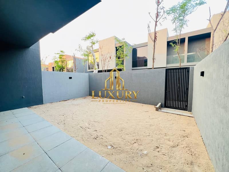 16 Brand New 4BR Townhouse for Rent in Saro, Masaar | Maid’s Room | 2,660 Sq. Ft.