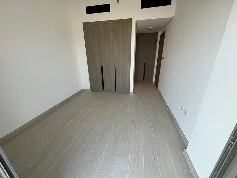 Distres deal investment | 9% ROI guarantee | Spacious Layout | Sophisticated Living