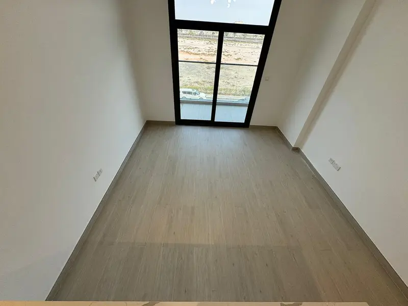 Distres deal investment | 9% ROI guarantee | Spacious Layout | Sophisticated Living