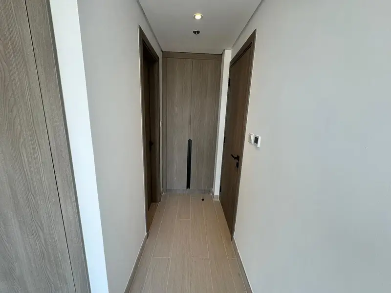 Distres deal investment | 9% ROI guarantee | Spacious Layout | Sophisticated Living