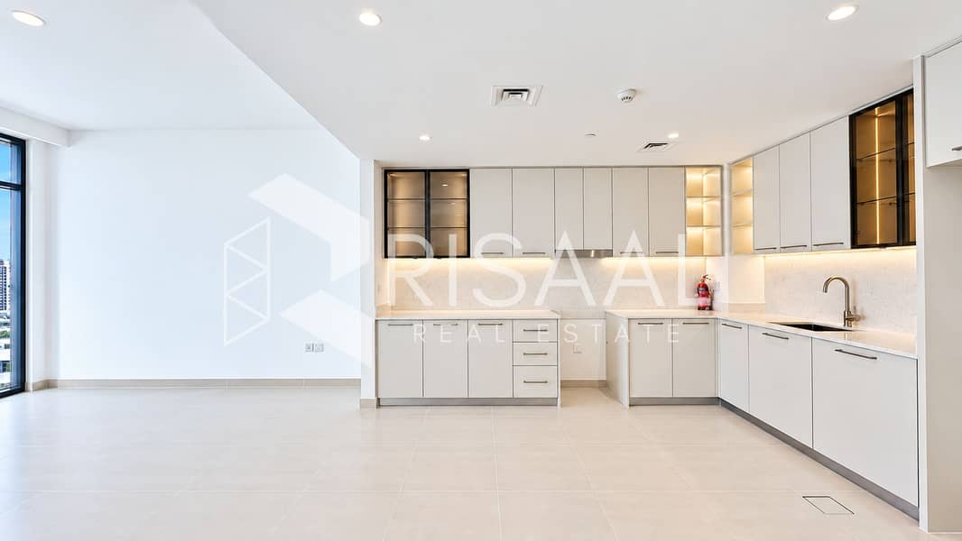 4 05-kitchen-angle. jpg