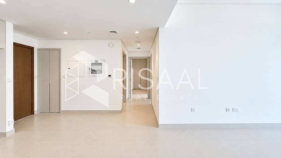 9 15-entry-and-hallway. jpg