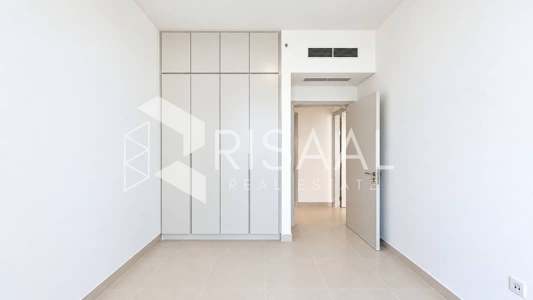 11 09-second-bedroom-wardrobe. jpg
