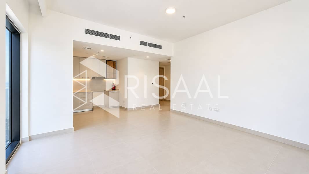 3 04-living-room-reverse. jpg