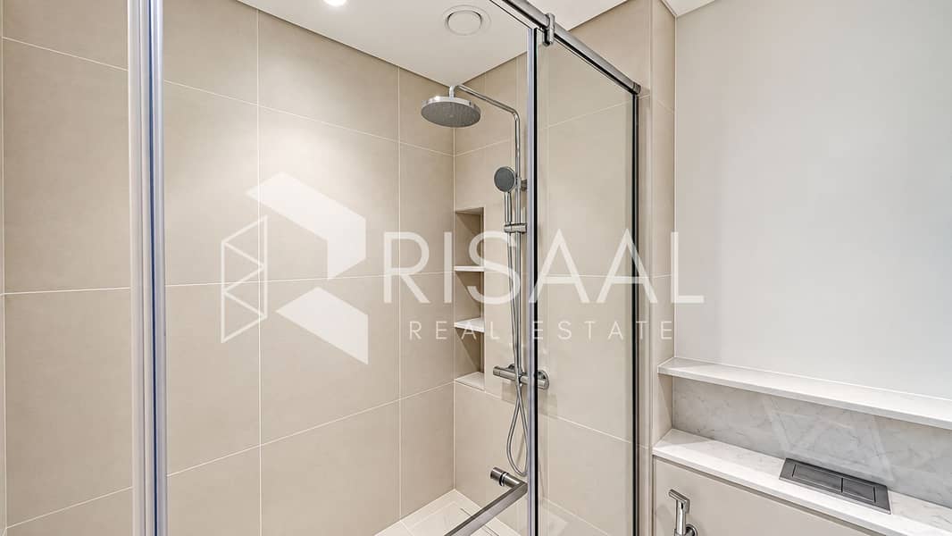 10 10-shower-detail. jpg