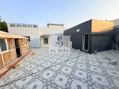 Villa de 8 chambres à à louer à Al Hazannah, Sharjah - IMG-20261018-WA0558. jpg Villa de 8 chambres à à louer à Al Hazannah, Sharjah - IMG-20261018-WA0558. jpg