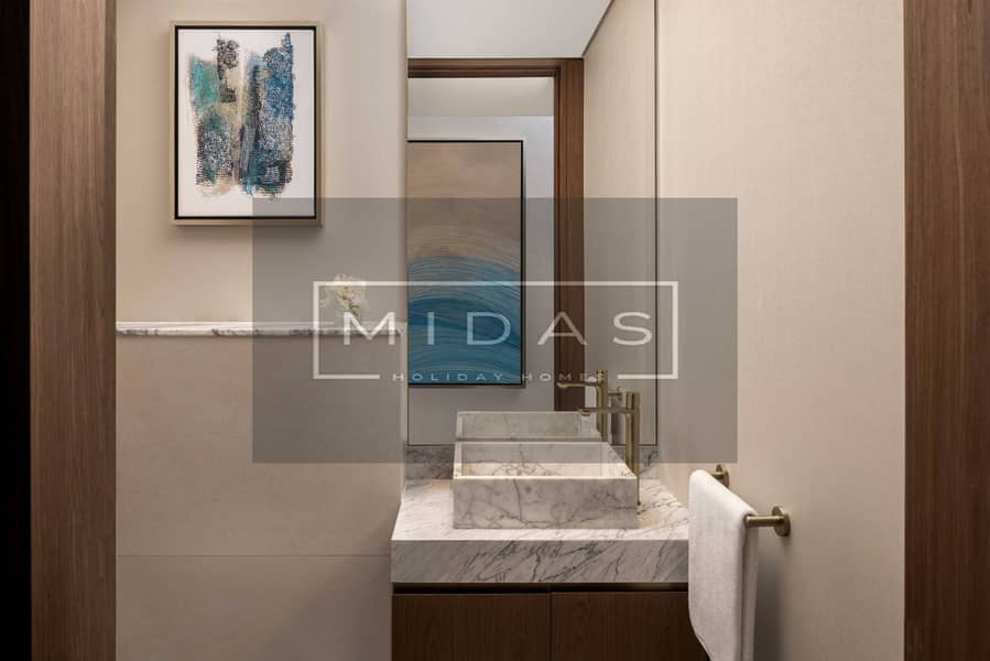 5 Powder room. jpg