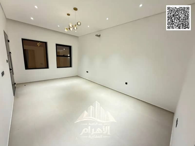 9 873382039-1066x800. webp