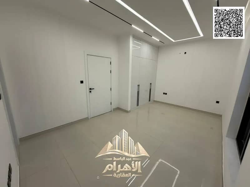 13 873371564-1066x800. webp