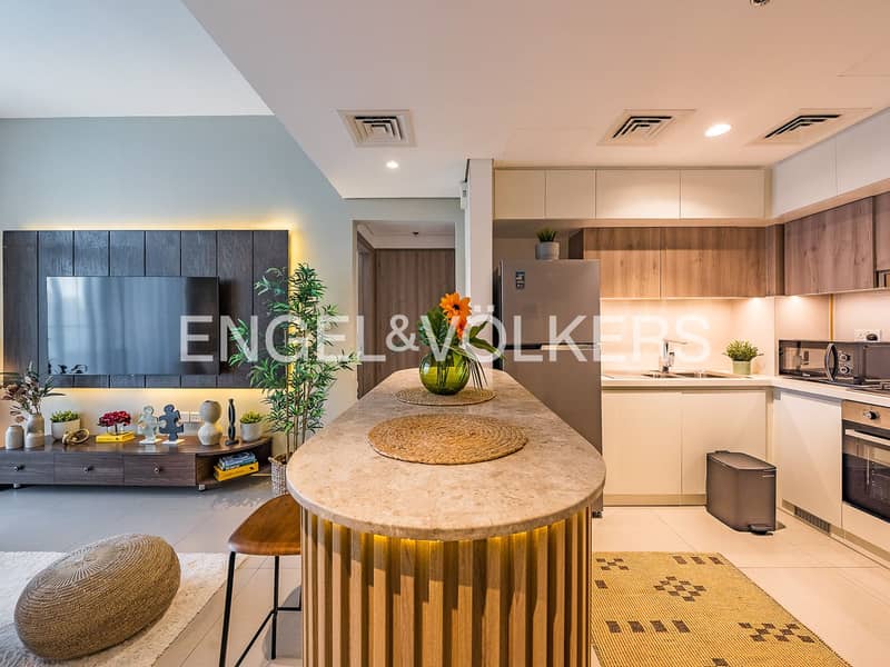 Upgraded | Fully Furnished | Vacant Now