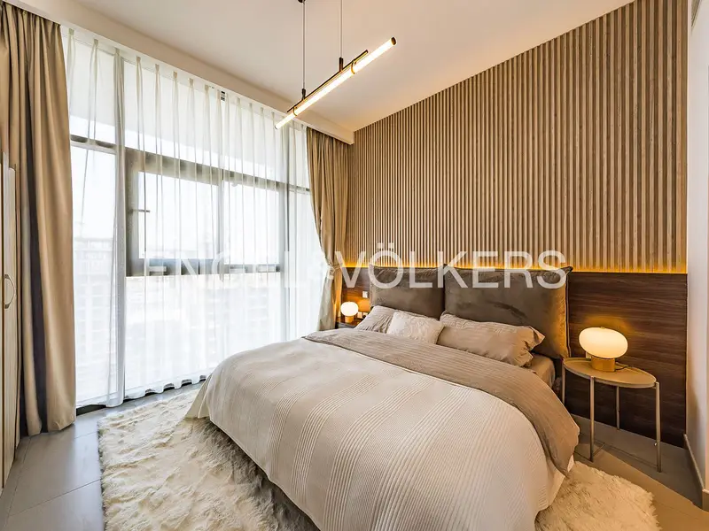 Upgraded | Fully Furnished | Vacant Now