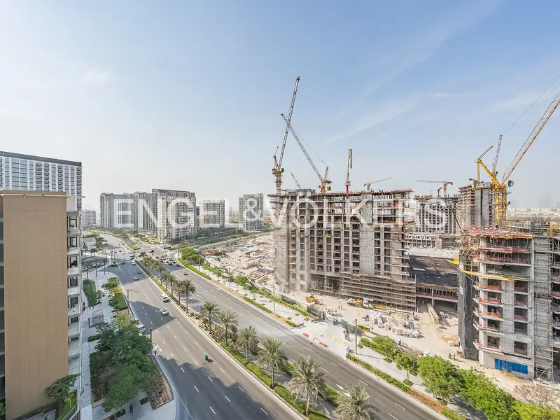 Upgraded | Fully Furnished | Vacant Now