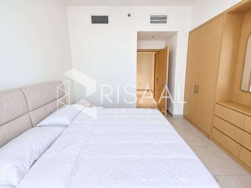 8 06-bedroom-wardrobe-reverse. jpg