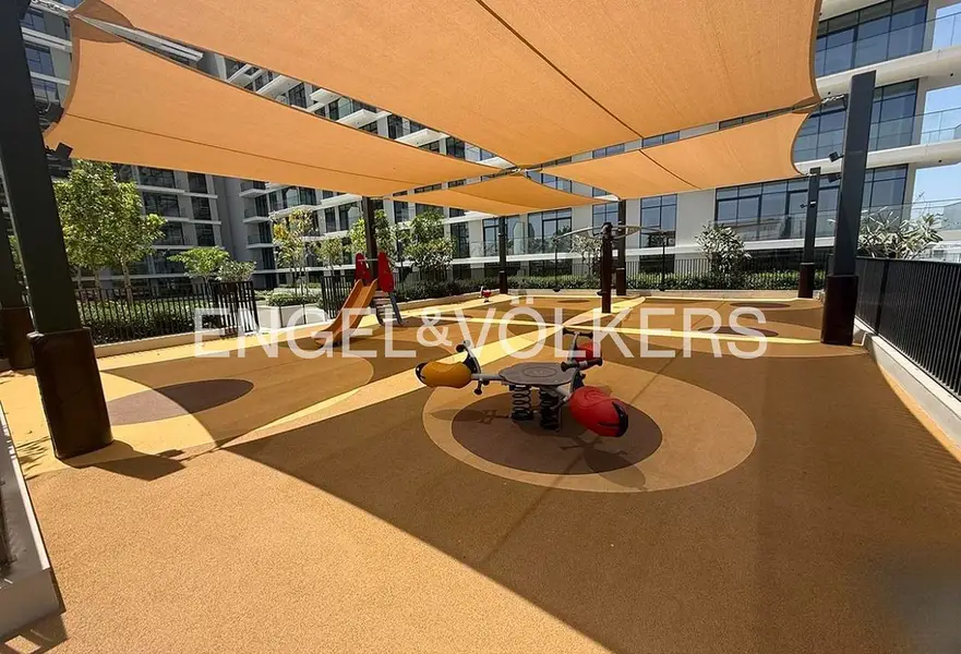 High Floor | Semi-Furnished | Vacant