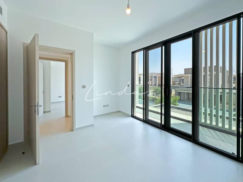 12 images image img