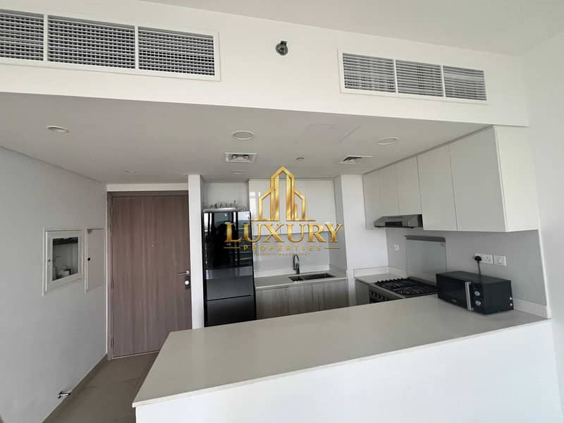 11 Spacious 2BR Apartment | Front View | Appliances Included | Counter Kitchen 3bath