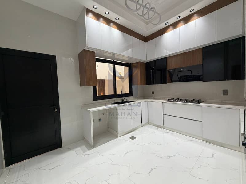 16 1000724238. jpg