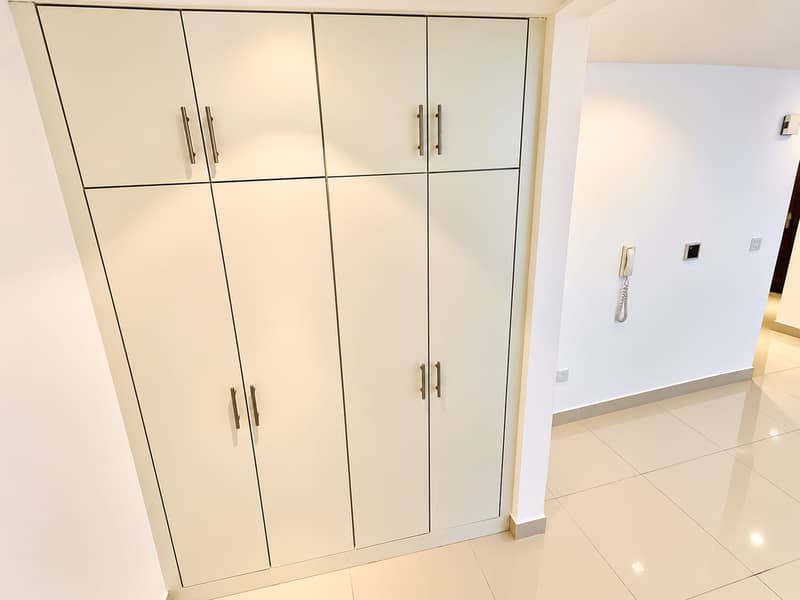 8 1001167690. jpg