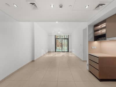 2 Bedroom Flat for Sale in Downtown Dubai, Dubai - Prime Location | Unfurnished-Upgraded | Road View