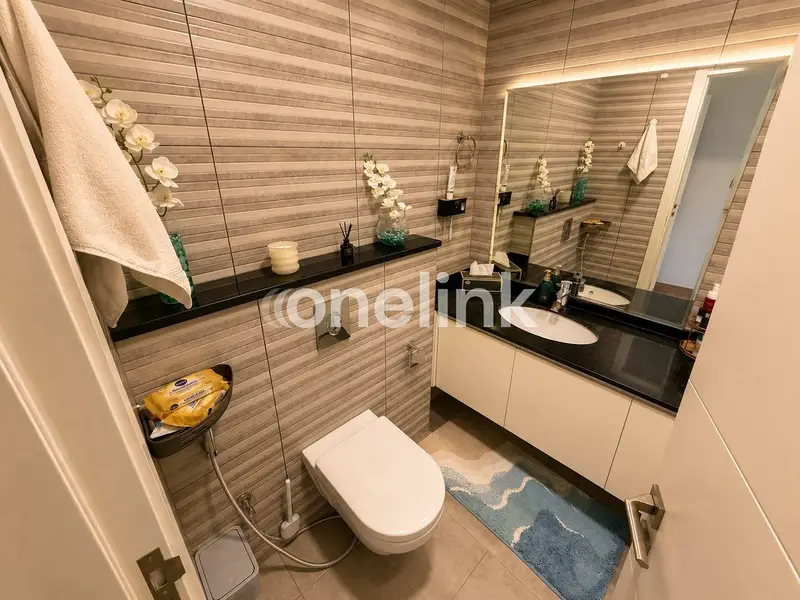 1BR | Furnished | Fully Upgraded | Best Deal