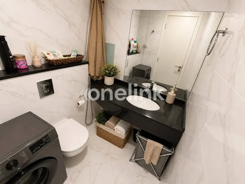 1BR | Furnished | Fully Upgraded | Best Deal