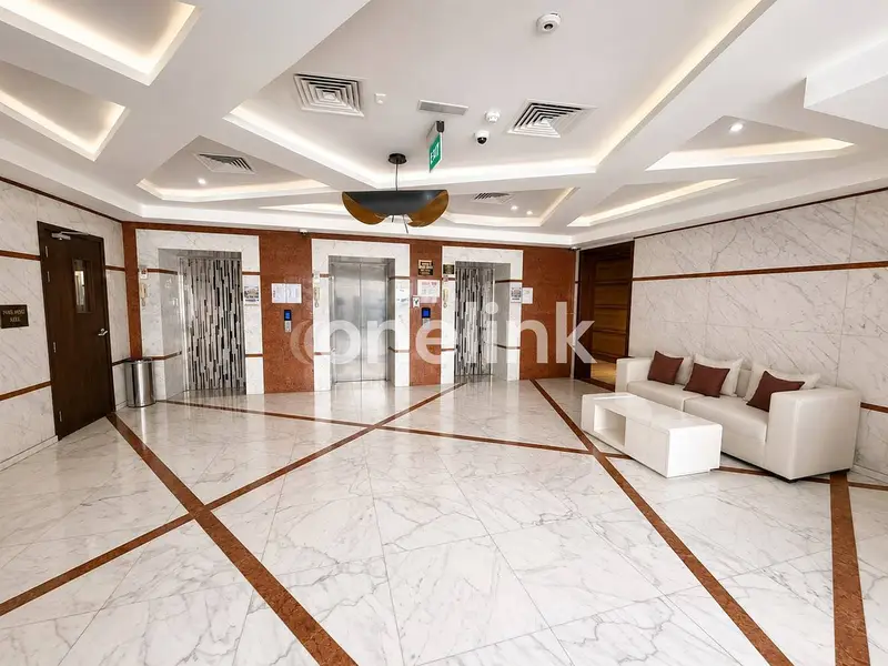 1BR | Furnished | Fully Upgraded | Best Deal