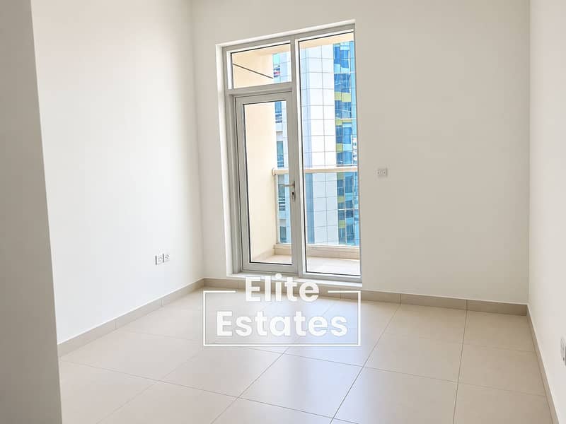 5 Bright Minimalist Apartment Interior. png