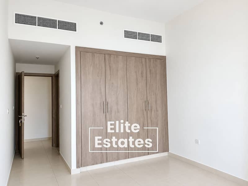 6 Modern Empty Bedroom with Built-In Wardrobe. png