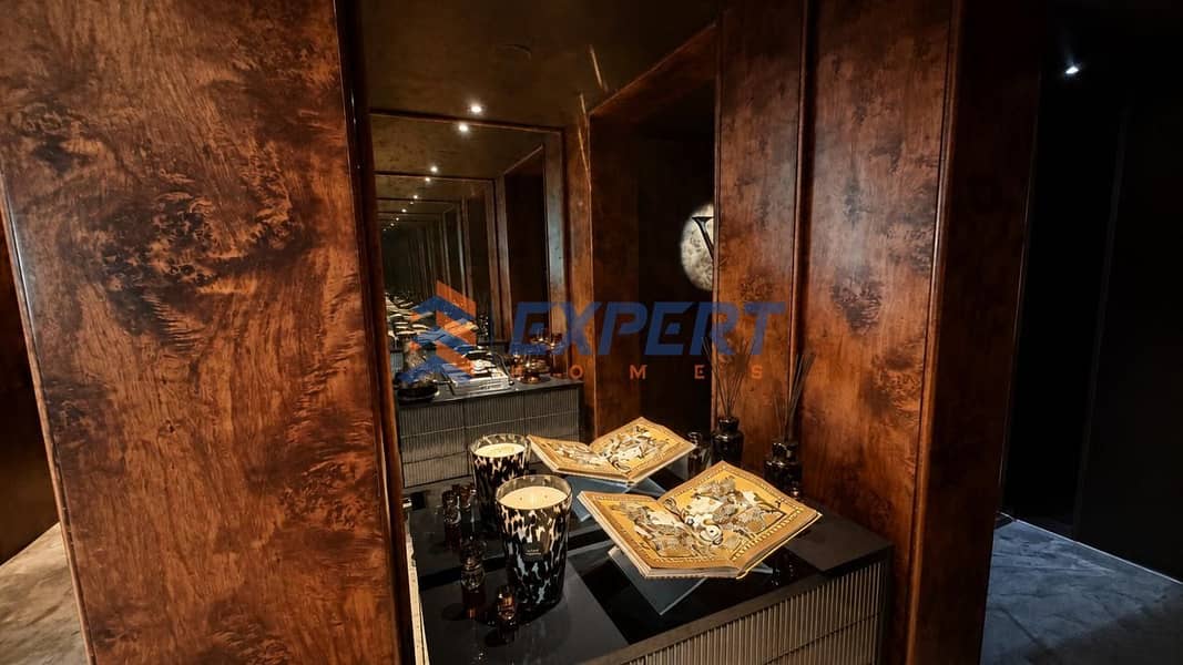 12 Natural DSLR Interior (6). png