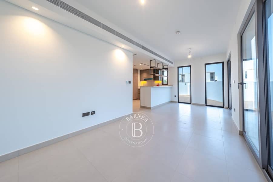 Villa à Tilal Al Ghaf,Aura Gardens, 4 chambres, 290000 AED - 16903587 Villa à Tilal Al Ghaf,Aura Gardens, 4 chambres, 290000 AED - 16903587