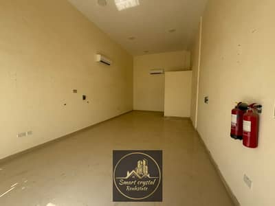 Shop for Rent in Musaffah, Abu Dhabi - WhatsApp Image 2026-10-16 at 3.40. 21 PM (1). jpeg Shop for Rent in Musaffah, Abu Dhabi - WhatsApp Image 2026-10-16 at 3.40. 21 PM (1). jpeg