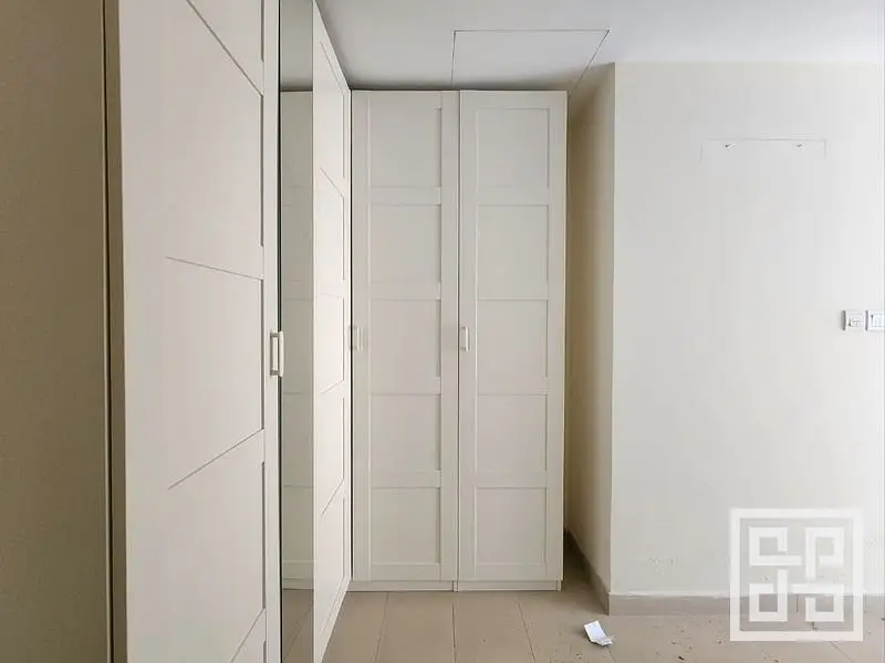 Exclusive | Upgraded | Spacious | 596 Sqft | Vacant