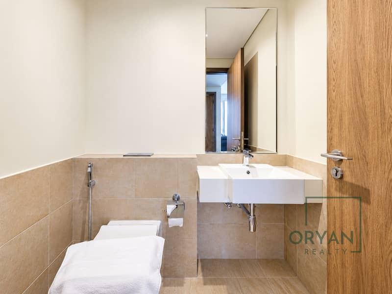 7 Modern Minimalist Bathroom Interior. png