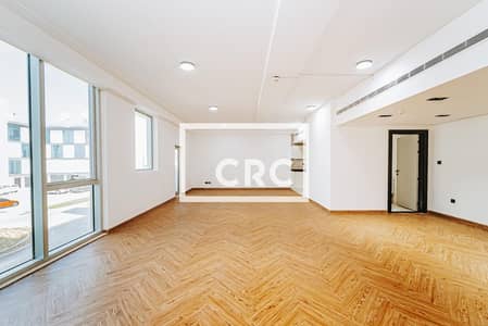 Office for Rent in Dubai Media City, Dubai - Loft Offices Building 2 L 2111 Studio Media City Rent Jersey PIP Edited 1 Office for Rent in Dubai Media City, Dubai - Loft Offices Building 2 L 2111 Studio Media City Rent Jersey PIP Edited 1