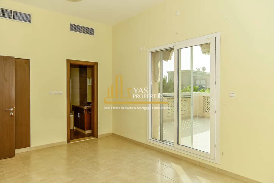 5 4 BR TRADITIONAL TH-12. jpg
