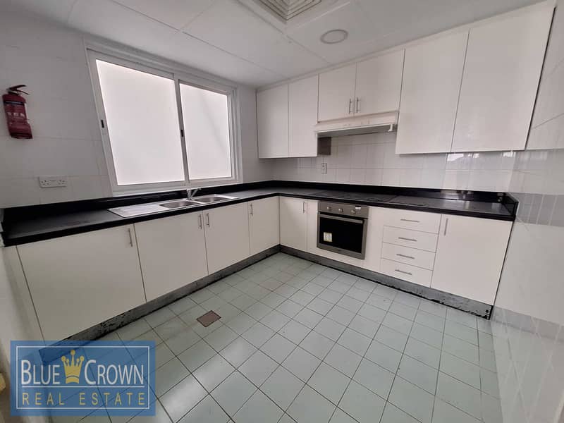 11 72297. jpg