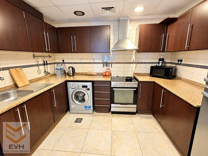11 Bright, natural real estate interior-7. png
