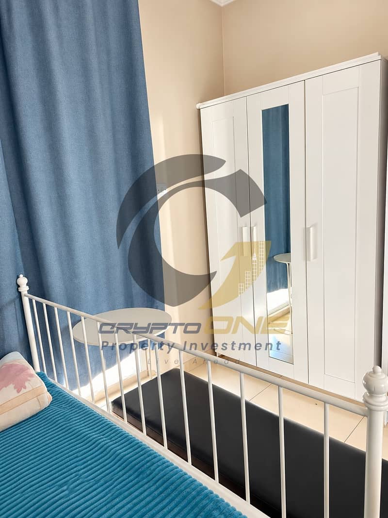 10 property_photo_01. png