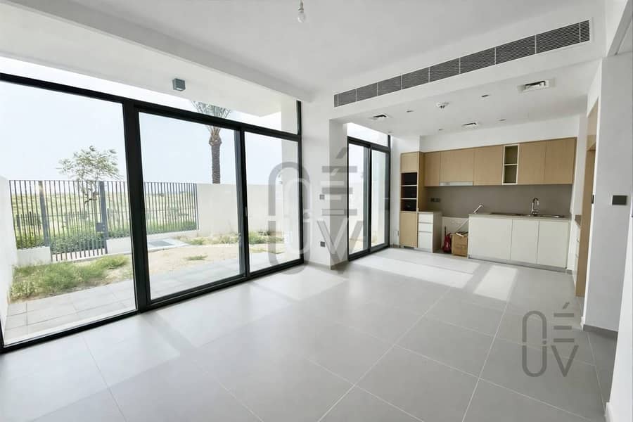 Spacious 3Br | Single Row | Bright | Unfurnished Spacious 3Br | Single Row | Bright | Unfurnished