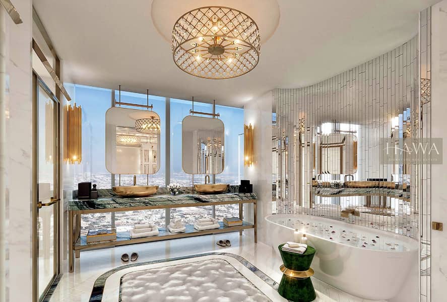 7 25_master_bathroom. jpg