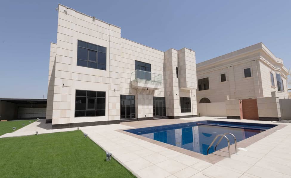 Villa with Pool. jpg Villa with Pool. jpg