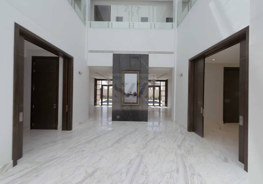 3 Villa Foyer 2. jpg