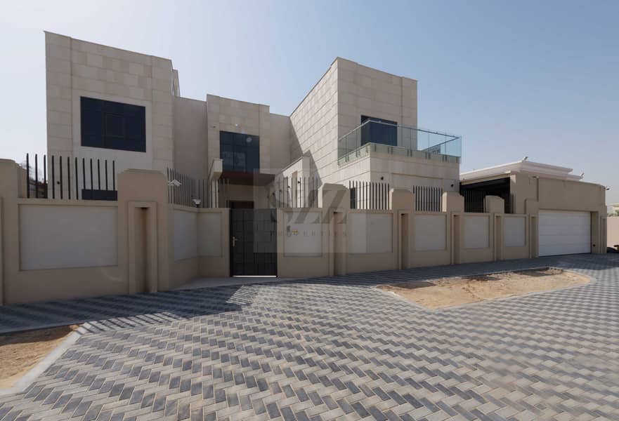 4 Villa Outside. jpg