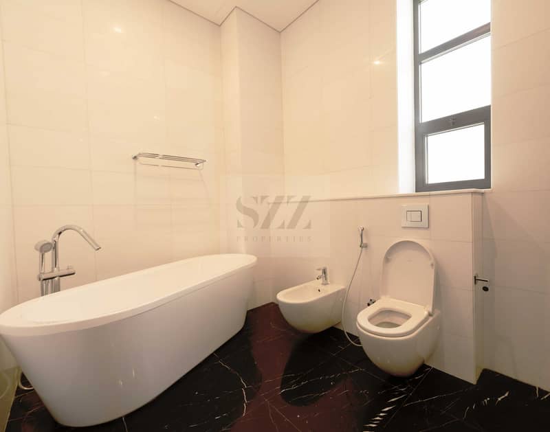6 Bathroom 3. jpg