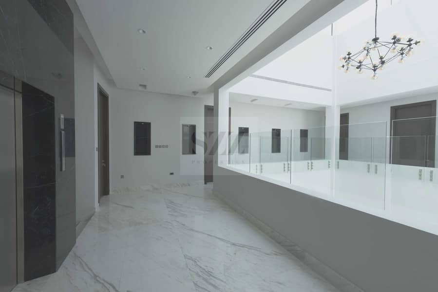 10 First floor landing. jpg