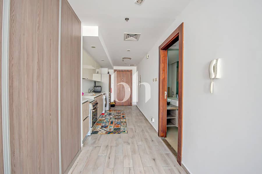 9 Image 0