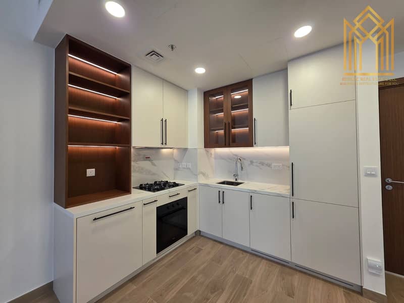 2 KITCHEN4. jpeg