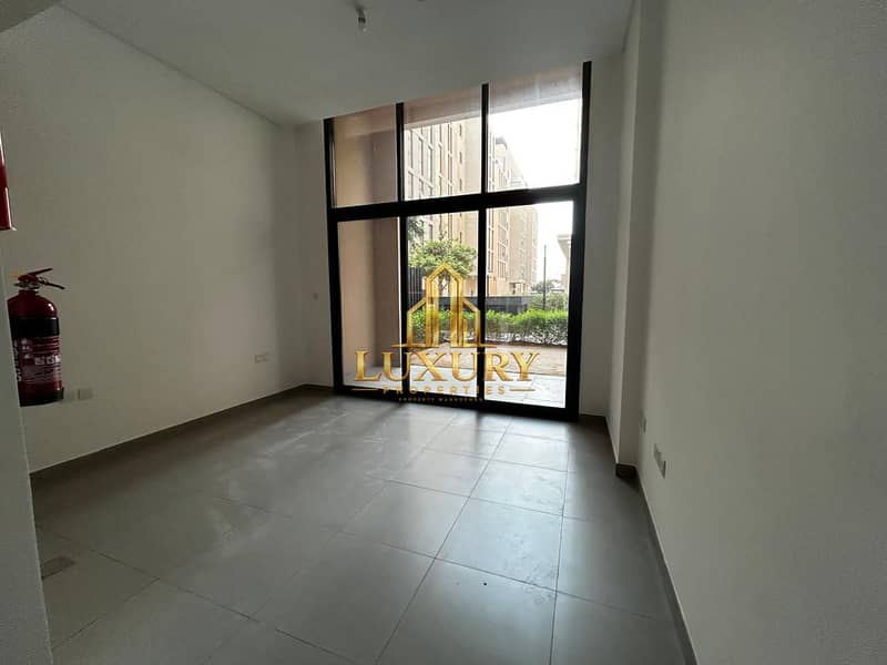 6 Spacious Studio with Private Garden | Free Pool & Gym | Ready to Move In